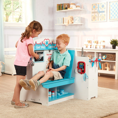 Melissa & Doug Toy Spotlight Get Well Doctor Activity Center