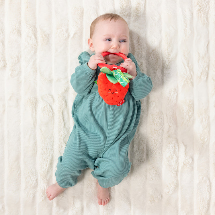 Melissa & Doug Diaper Bag Must-Haves Our Top Baby Toys to Take on the Go blog post