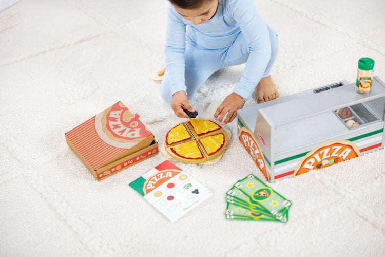 Toy Spotlight: Top & Bake Pizza Counter