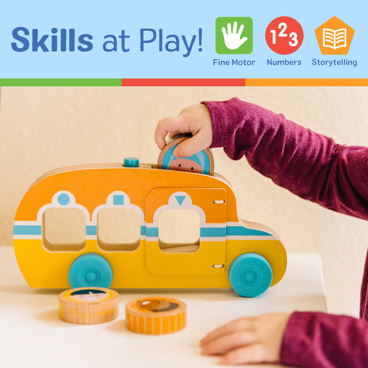  The Melissa & Doug GO Tots Wooden Roll & Ride Bus with 3 Disks