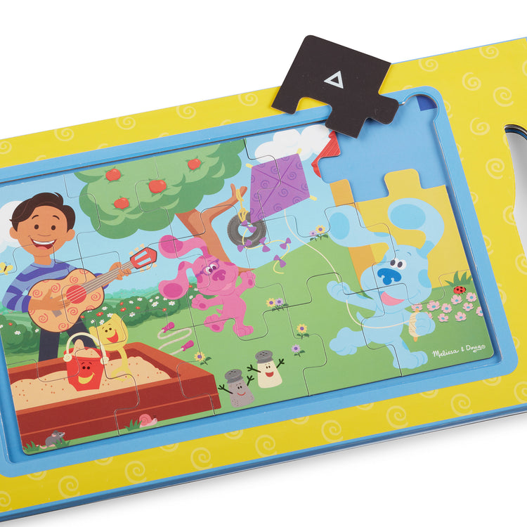  The Melissa & Doug Blue's Clues & You! Take-Along Magnetic Jigsaw Puzzles (2 15-Piece Puzzles)