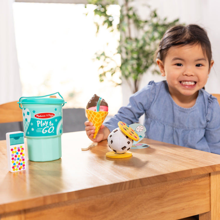 Play to Go Ice Cream Play Set