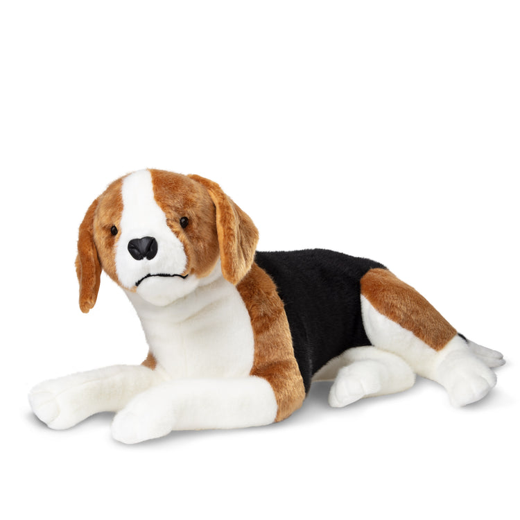 The loose pieces of The Melissa & Doug Lifelike Plush Beagle Stuffed Animal