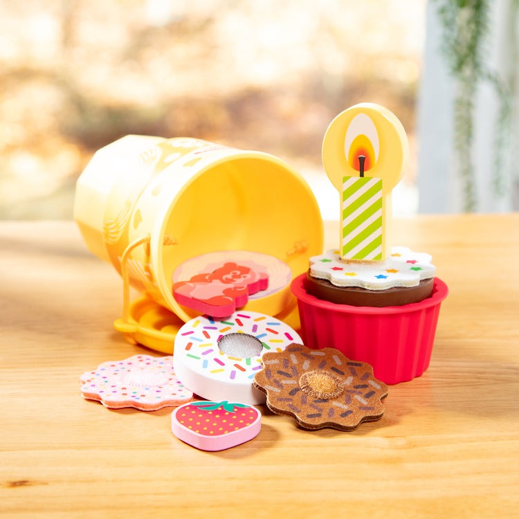 Play to Go Cake & Cookies Play Set