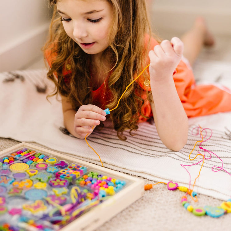 Melissa & Doug Created by Me! Bead Bouquet Deluxe Wooden Bead Set With 220+ Beads for Jewelry-Making