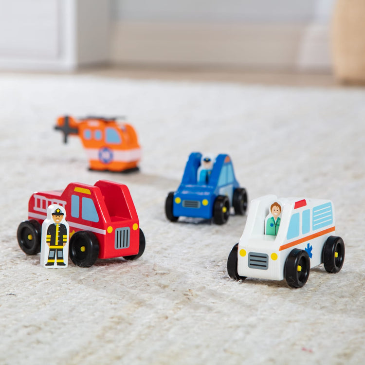 Melissa & Doug Emergency Vehicle Wooden Play Set With 4 Vehicles, 4 Play Figures