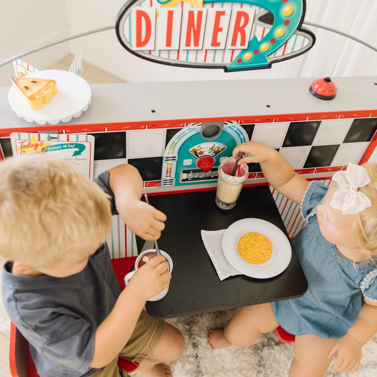 Melissa & Doug Star Diner Restaurant Play Set (41 pcs)