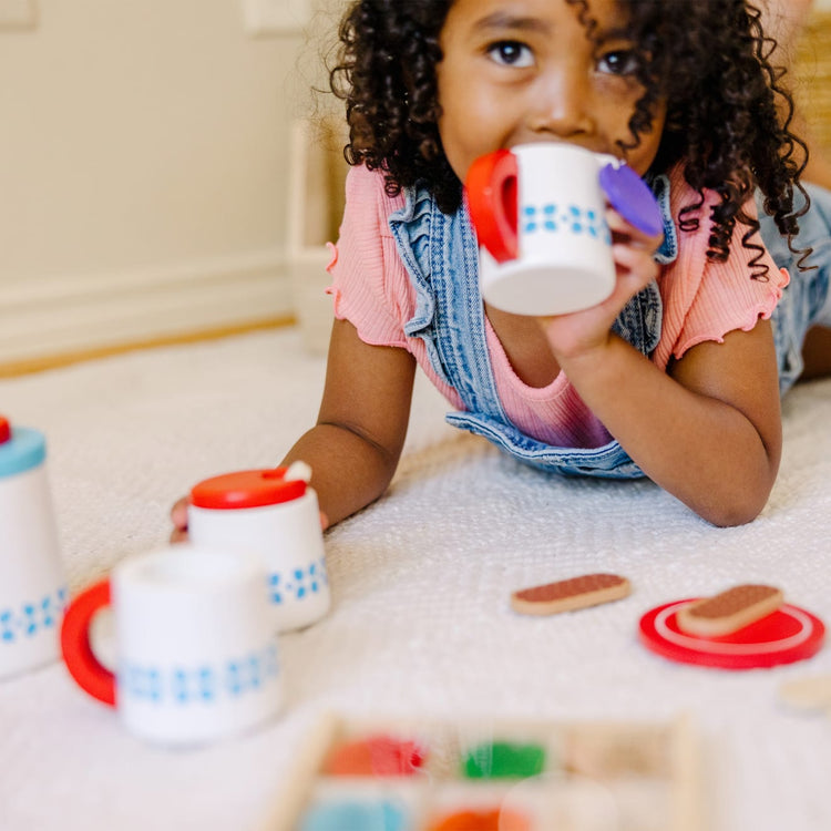 Melissa & Doug  20-Piece Steep and Serve Wooden Tea Set - Play Food and Kitchen Accessories