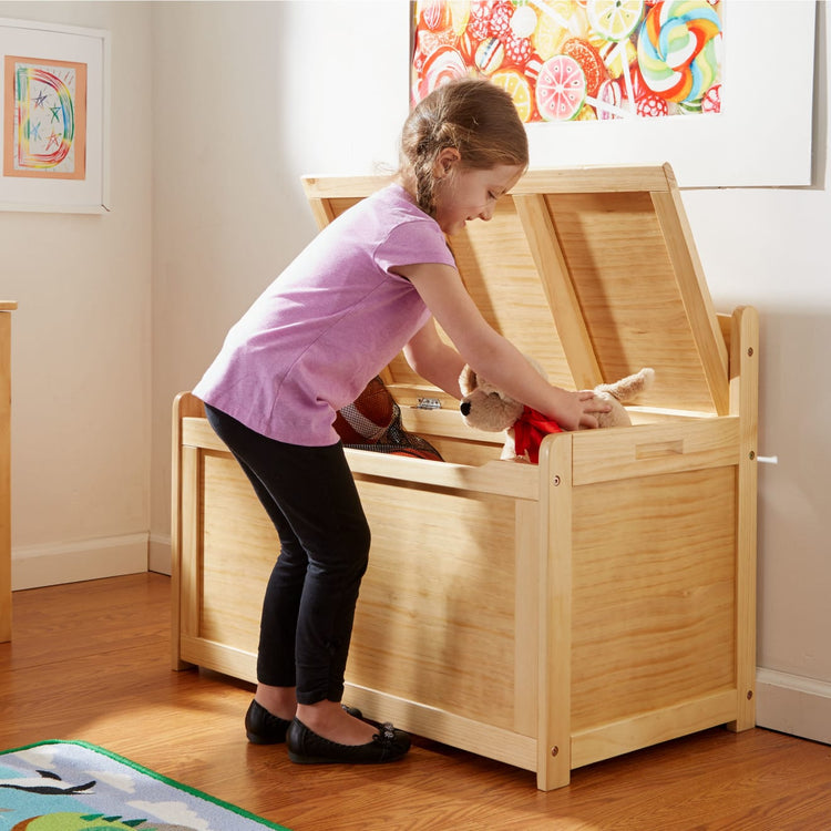 the Melissa & Doug Wooden Toy Chest (Honey)